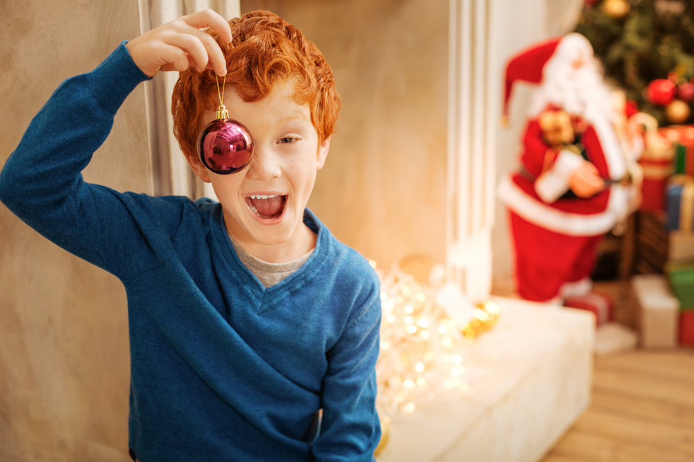 kid-with-ornament