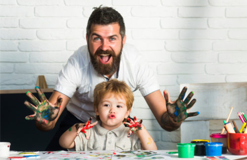 dad-and-son-finger-painting dad-and-son-finger-painting