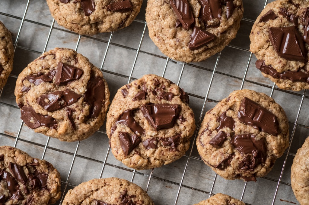 chocolate-chip-cookies